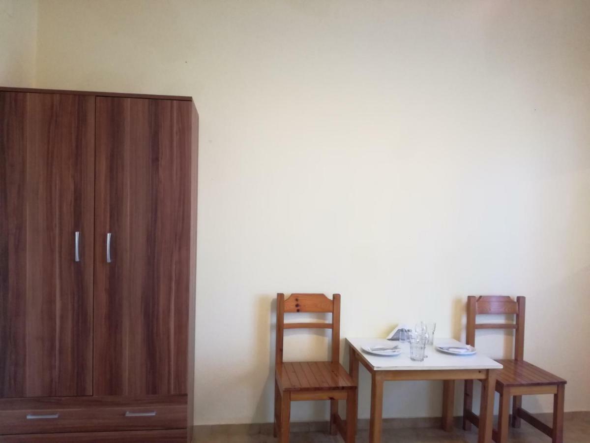 Tony Studio & Apartments Лаганас Екстериор снимка