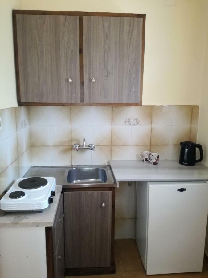 Tony Studio & Apartments Лаганас Екстериор снимка