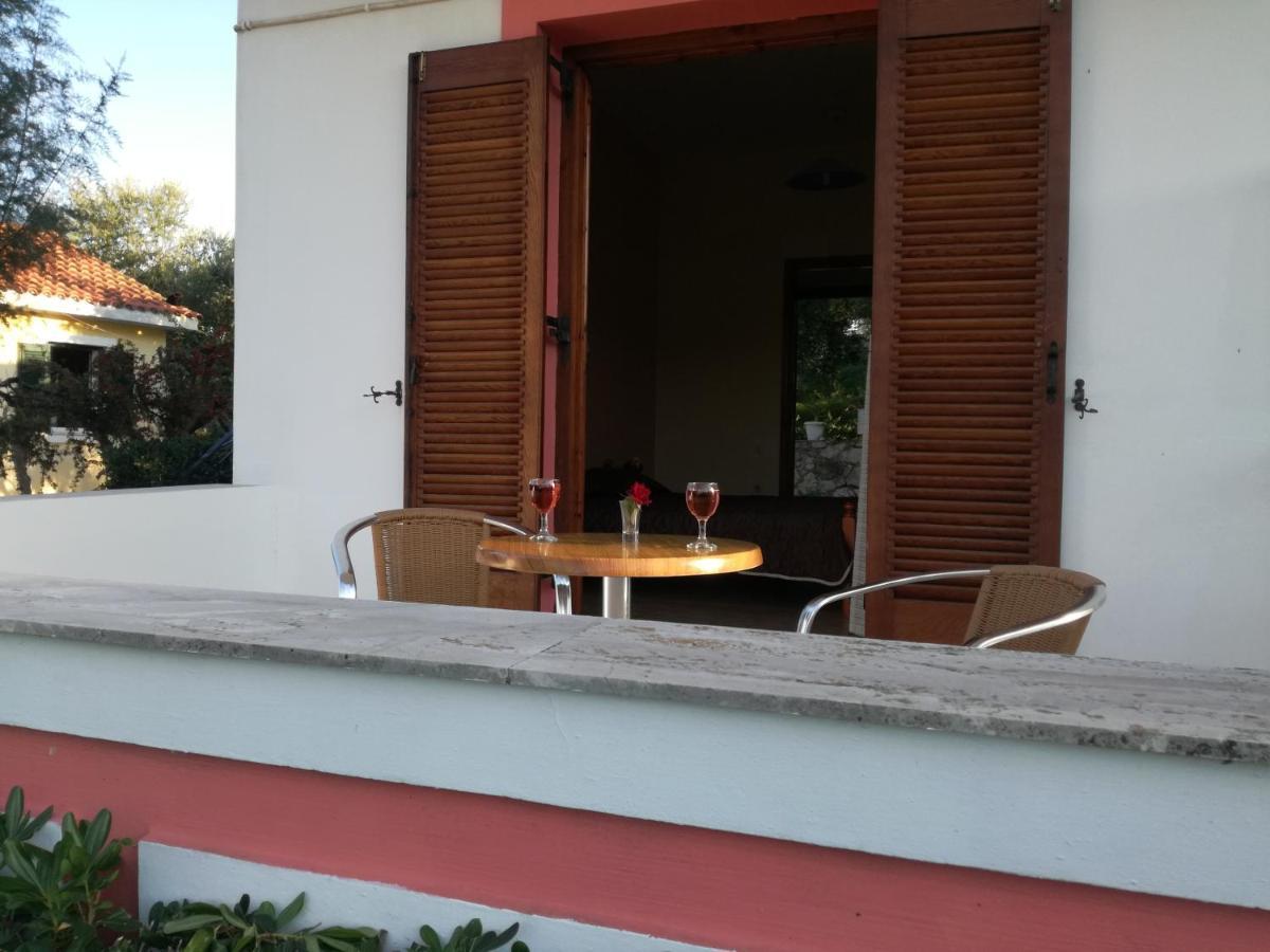 Tony Studio & Apartments Лаганас Екстериор снимка